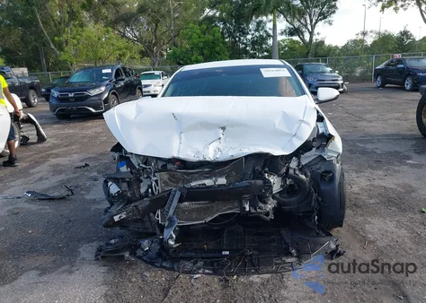 2020 Hyundai Elantra Sel from USA, damaged, VIN 5NPD84LFXLH627801